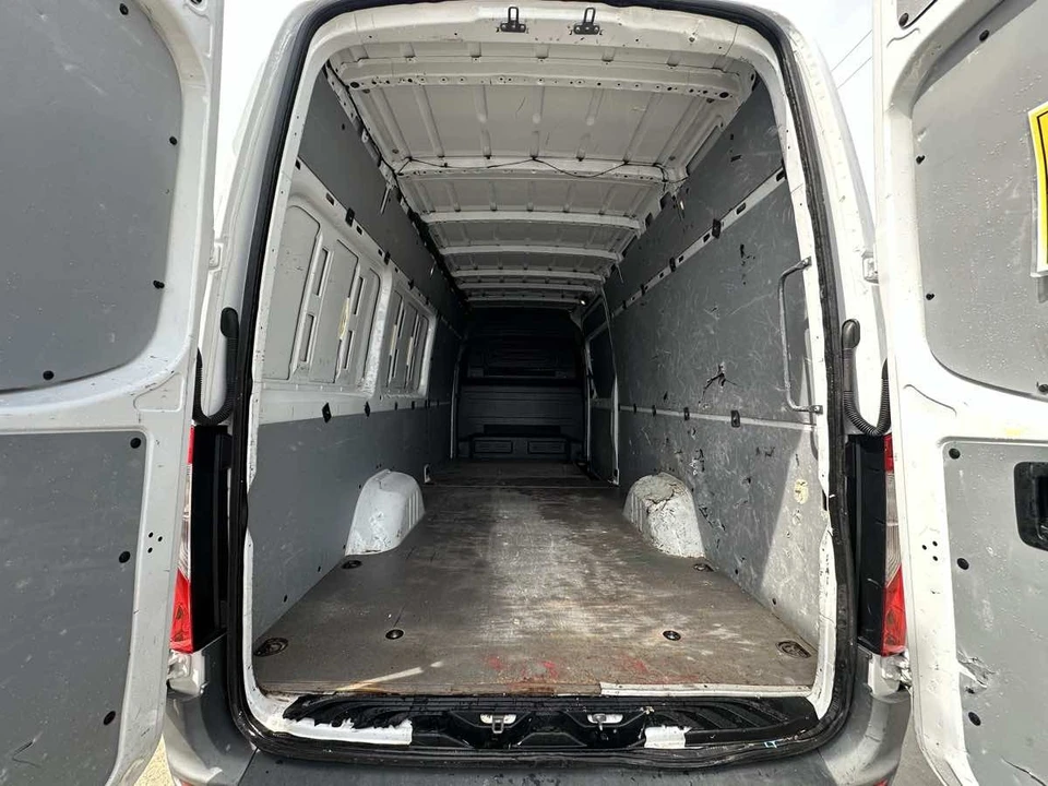 2021 Mercedes-Benz VS30 Sprinter - Image 15 of 21