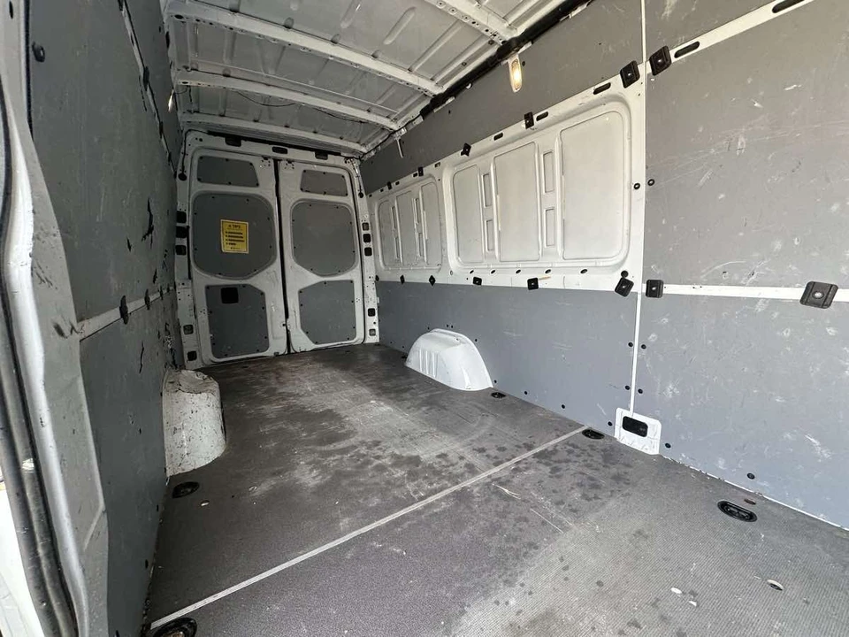 2021 Mercedes-Benz VS30 Sprinter - Image 17 of 21