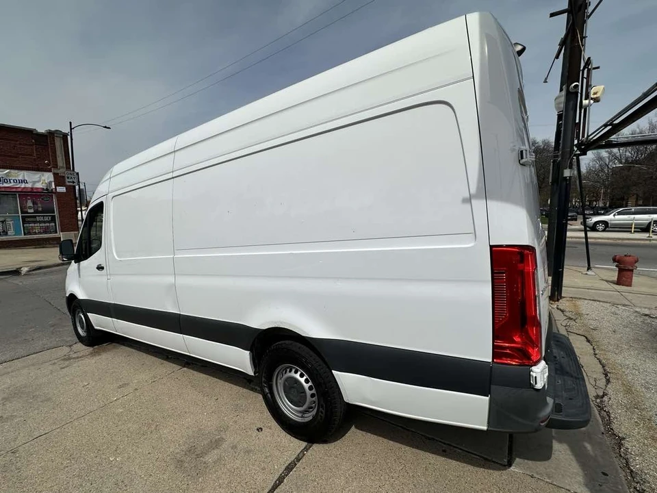 2021 Mercedes-Benz VS30 Sprinter - Image 5 of 21