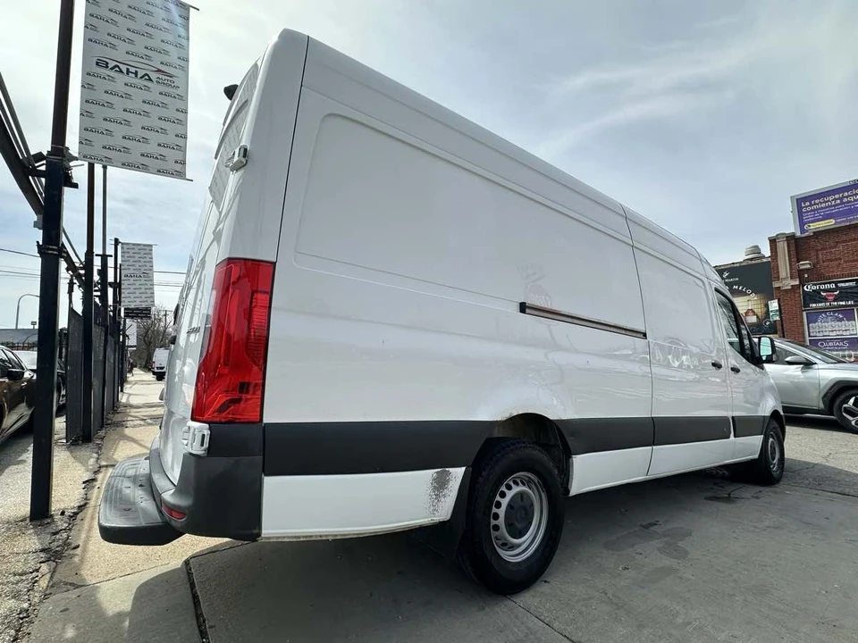 2021 Mercedes-Benz VS30 Sprinter - Image 9 of 21