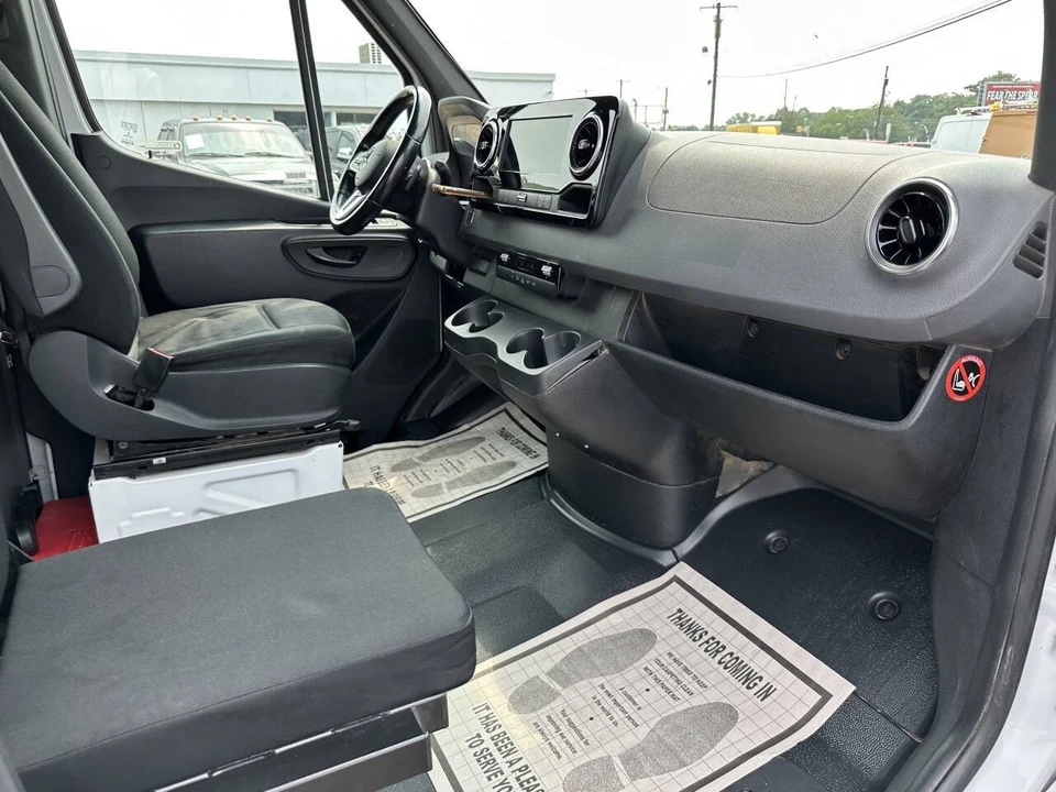 2021 Mercedes-Benz VS30 Sprinter - Image 11 of 21
