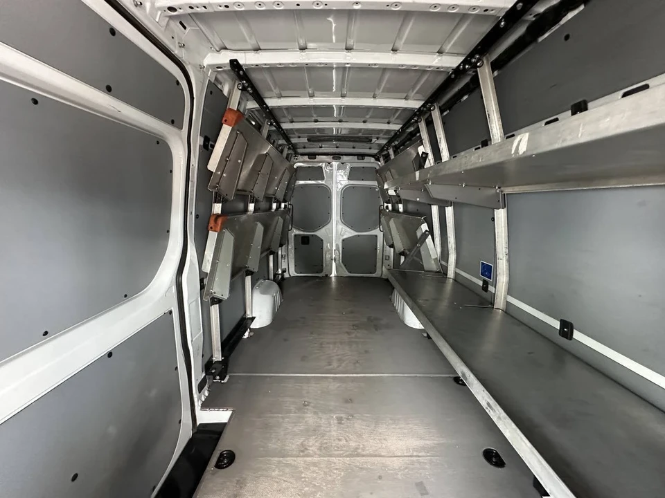 2021 Mercedes-Benz VS30 Sprinter - Image 17 of 21