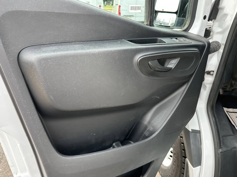 2021 Mercedes-Benz VS30 Sprinter - Image 10 of 21