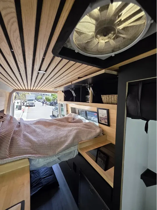 2021 Mercedes-Benz VS30 Sprinter - Image 16 of 20