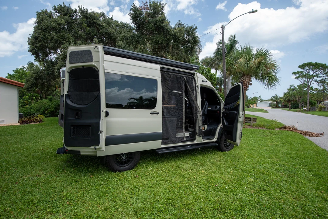 2021 Mercedes-Benz VS30 Sprinter - Image 11 of 31