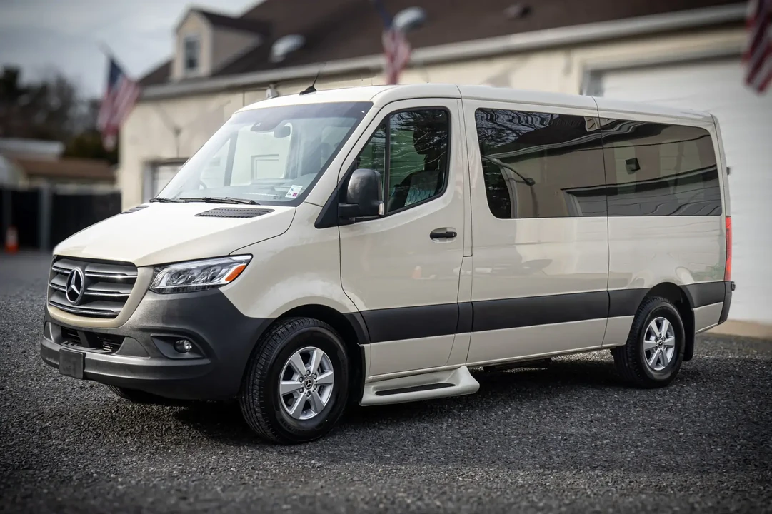 2021 Mercedes-Benz VS30 Sprinter - Image 2 of 6