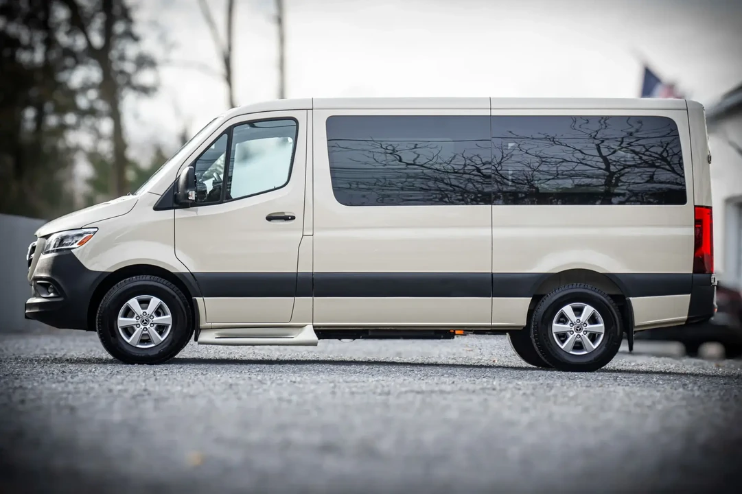 2021 Mercedes-Benz VS30 Sprinter - Image 3 of 6