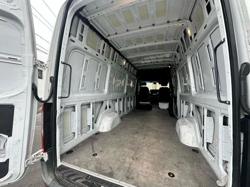 2021 Mercedes-Benz VS30 Sprinter - Image 11 of 12