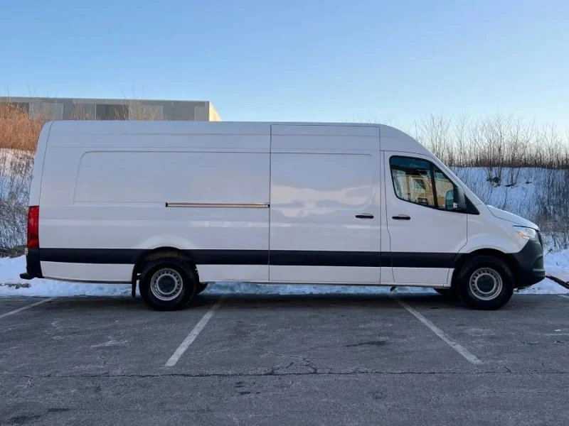 2021 Mercedes-Benz VS30 Sprinter - Image 8 of 12