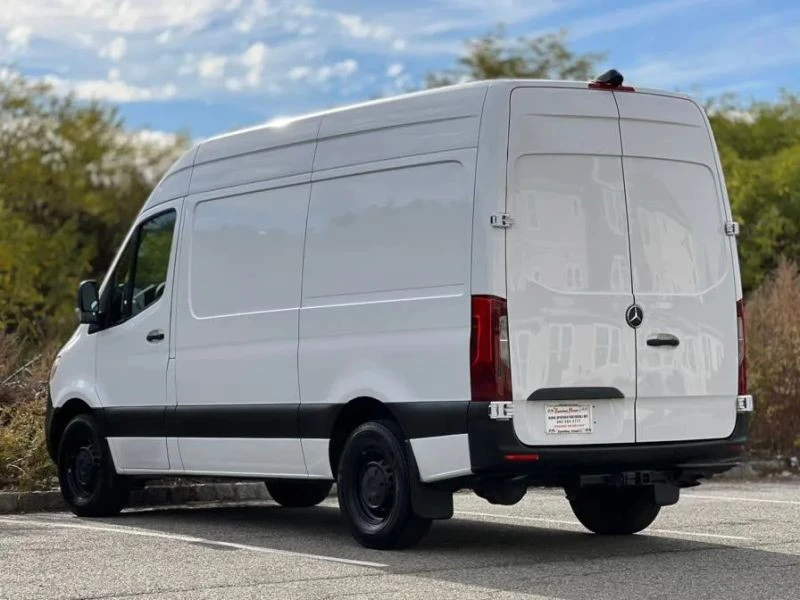 2021 Mercedes-Benz VS30 Sprinter - Image 6 of 12
