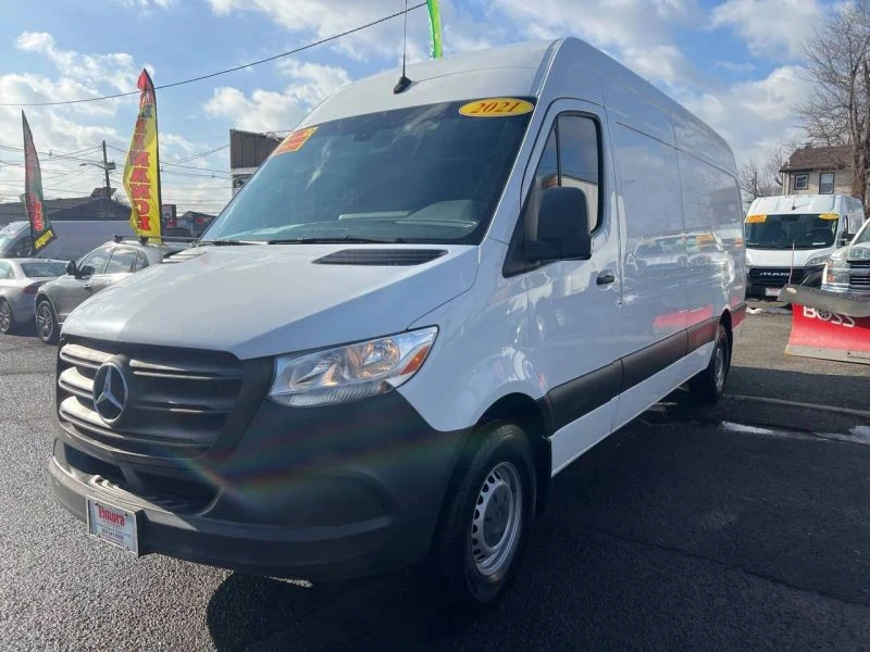 2021 Mercedes-Benz VS30 Sprinter - Image 3 of 12