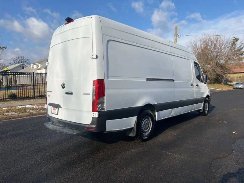 2021 Mercedes-Benz VS30 Sprinter - Image 5 of 12
