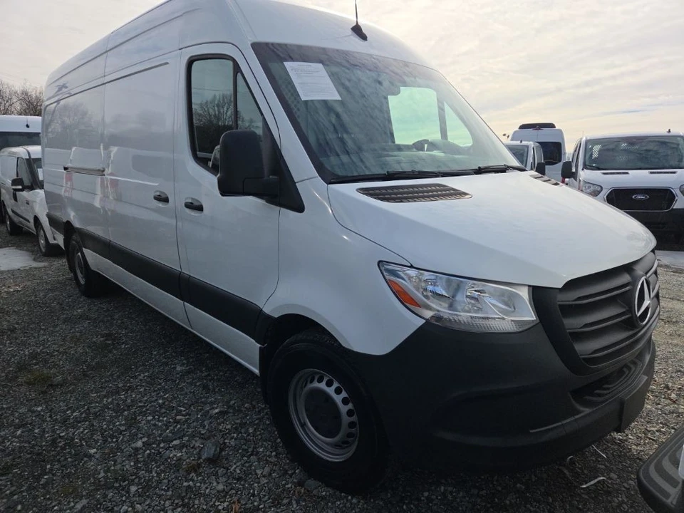 2021 Mercedes-Benz VS30 Sprinter - Image 2 of 4