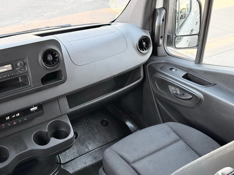 2021 Mercedes-Benz VS30 Sprinter - Image 10 of 16