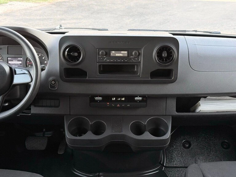 2021 Mercedes-Benz VS30 Sprinter - Image 11 of 16