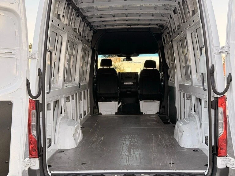 2021 Mercedes-Benz VS30 Sprinter - Image 16 of 16