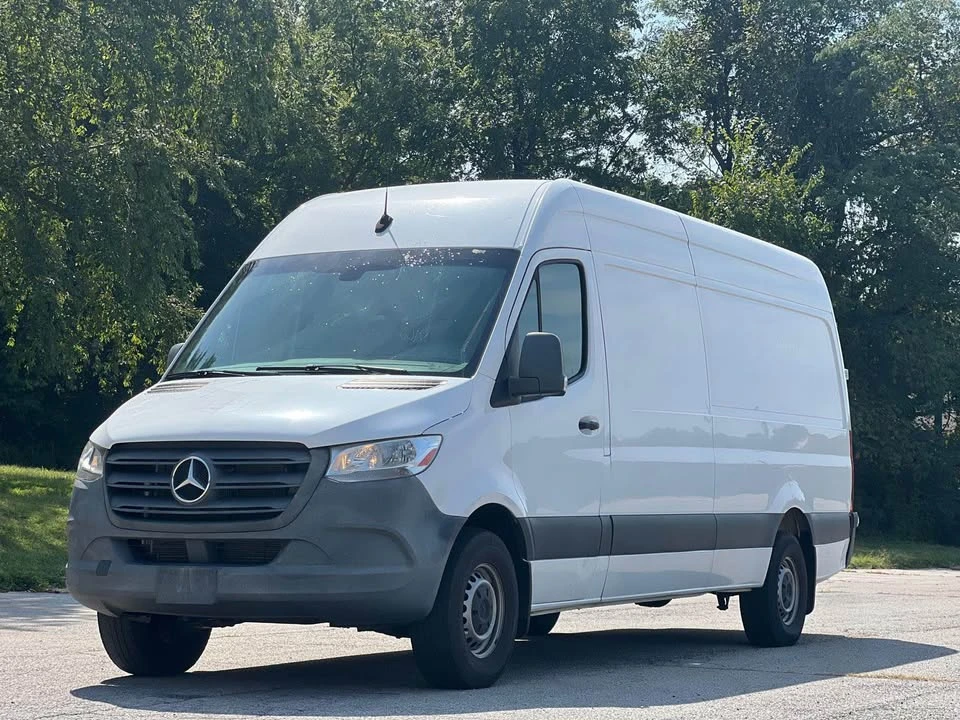 2021 Mercedes-Benz VS30 Sprinter - Image 2 of 13