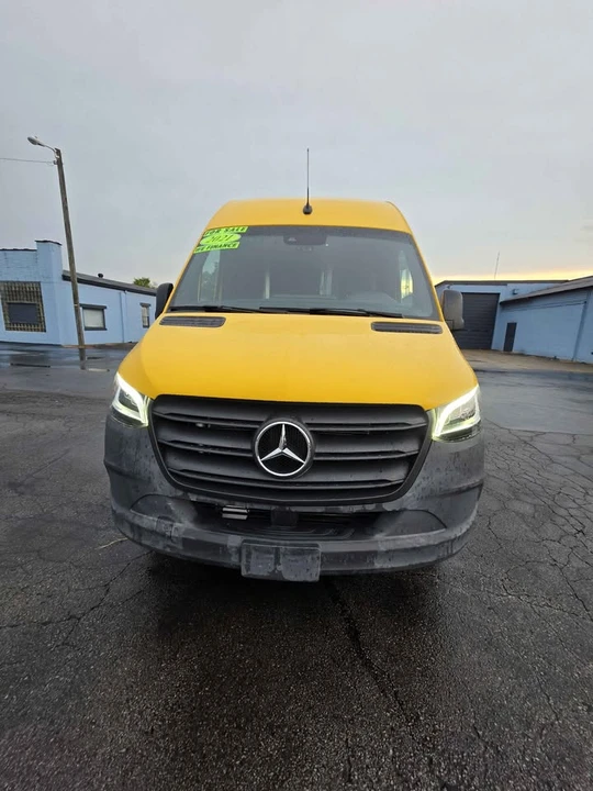 2021 Mercedes-Benz VS30 Sprinter - Image 3 of 18