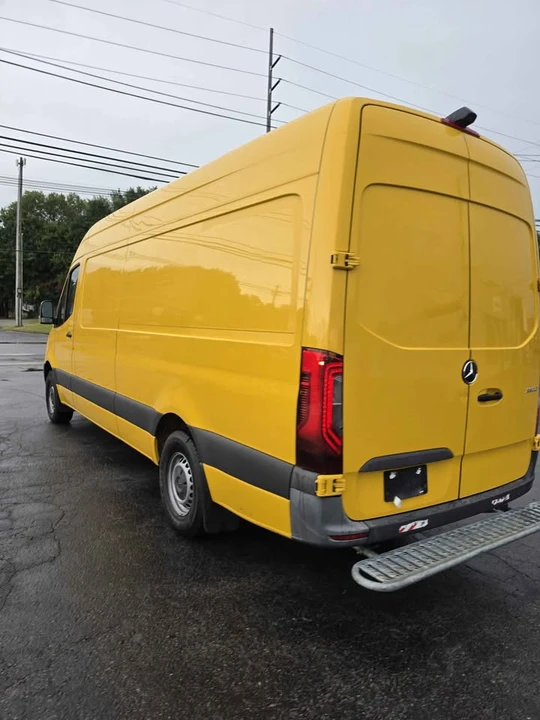 2021 Mercedes-Benz VS30 Sprinter - Image 15 of 18