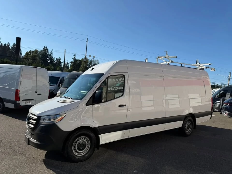 2021 Mercedes-Benz VS30 Sprinter - Image 2 of 20