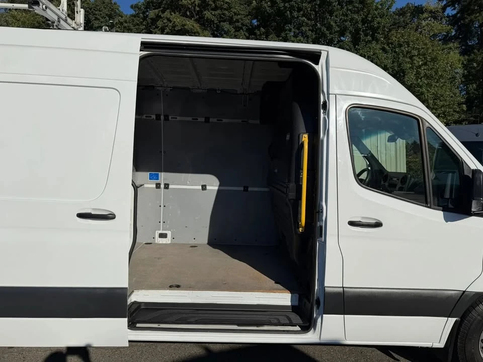 2021 Mercedes-Benz VS30 Sprinter - Image 8 of 20