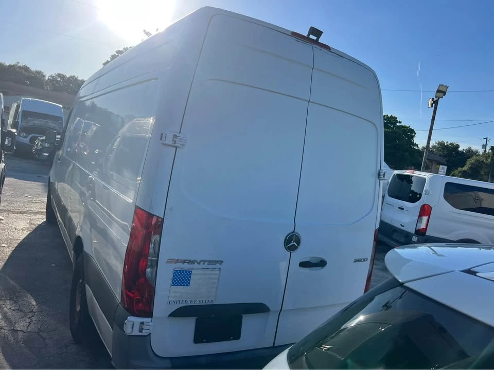 2021 Mercedes-Benz VS30 Sprinter - Image 6 of 20