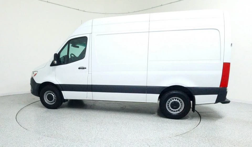 2021 Mercedes-Benz VS30 Sprinter - Image 8 of 14