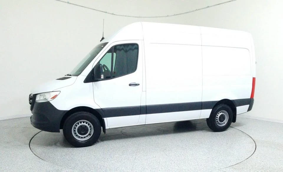 2021 Mercedes-Benz VS30 Sprinter - Image 9 of 14