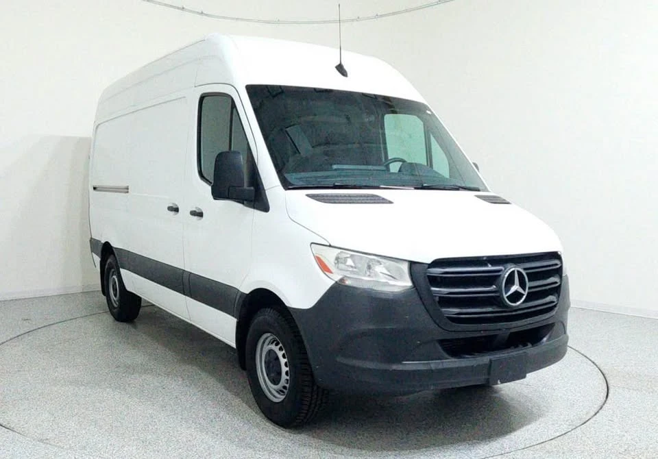 2021 Mercedes-Benz VS30 Sprinter - Image 2 of 14