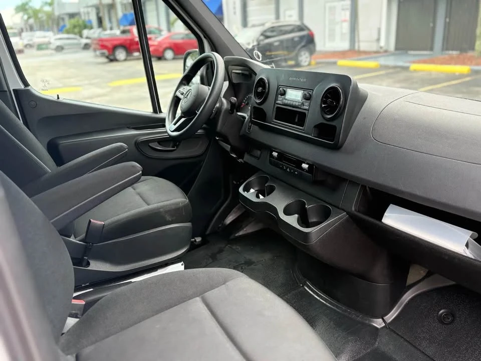 2021 Mercedes-Benz VS30 Sprinter - Image 3 of 7