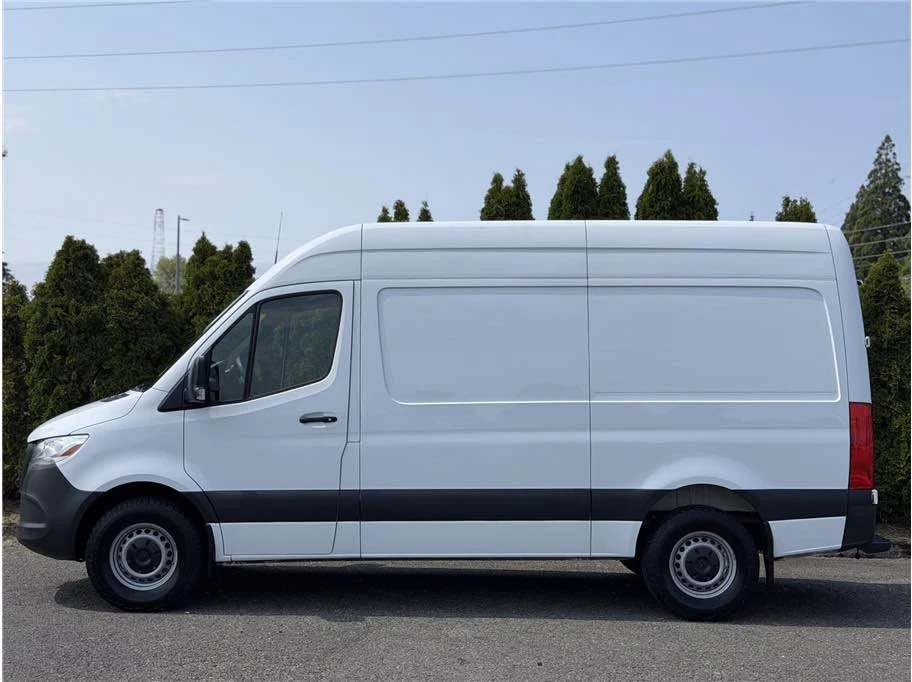 2021 Mercedes-Benz VS30 Sprinter - Image 4 of 15