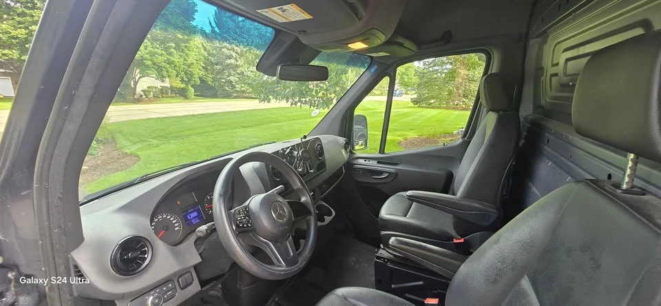 2021 Mercedes-Benz VS30 Sprinter - Image 3 of 11