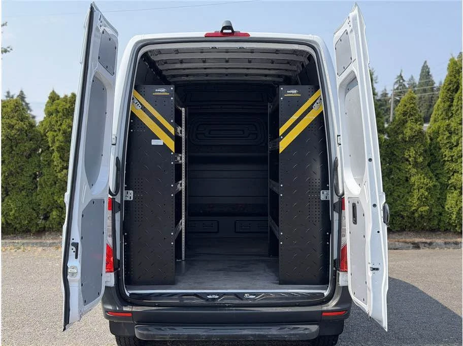 2021 Mercedes-Benz VS30 Sprinter - Image 8 of 15