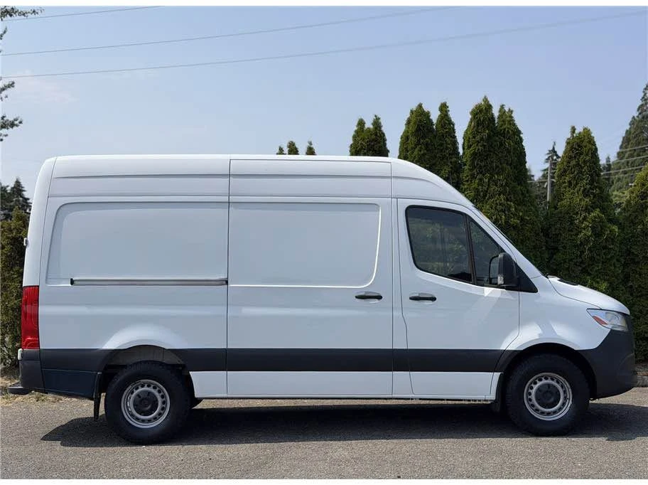 2021 Mercedes-Benz VS30 Sprinter - Image 6 of 15