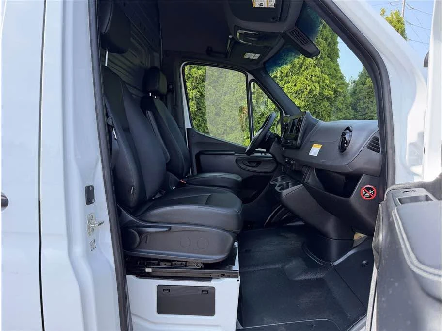 2021 Mercedes-Benz VS30 Sprinter - Image 12 of 15