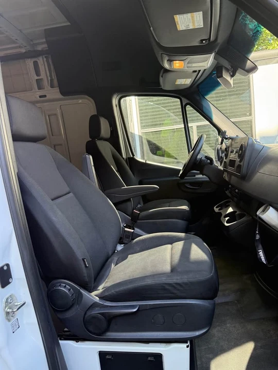 2021 Mercedes-Benz VS30 Sprinter - Image 4 of 7