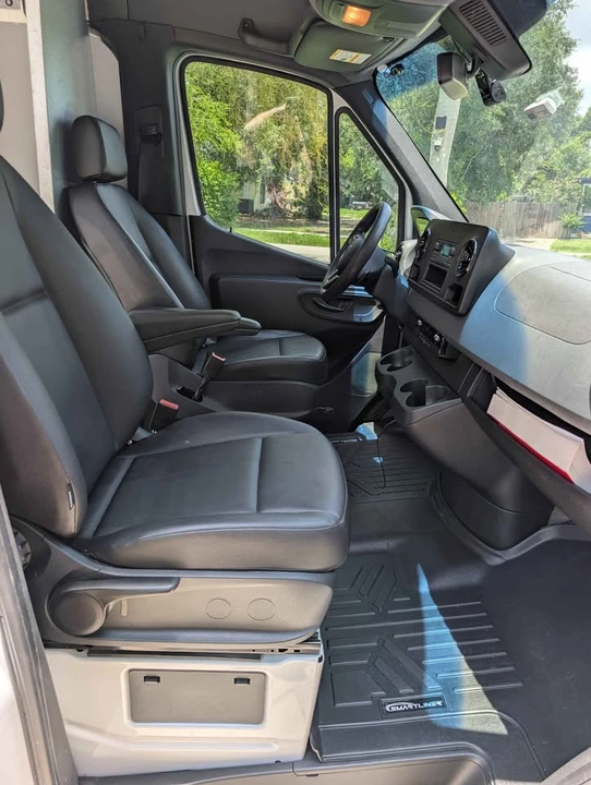 2021 Mercedes-Benz VS30 Sprinter - Image 8 of 10