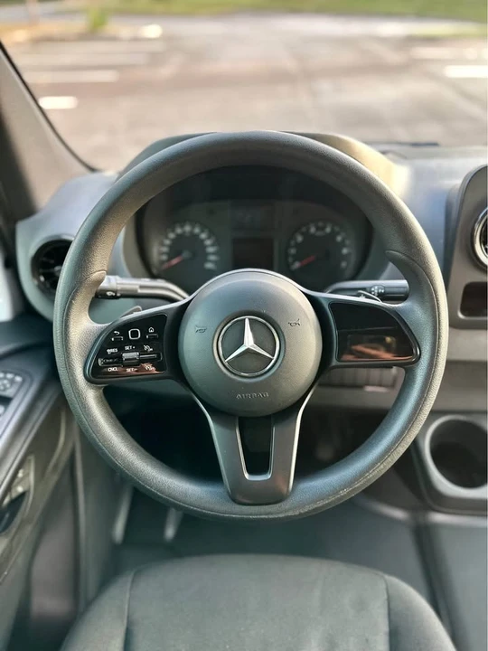 2021 Mercedes-Benz VS30 Sprinter - Image 14 of 17