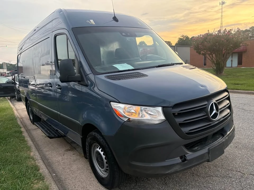 2021 Mercedes-Benz VS30 Sprinter - Image 3 of 19
