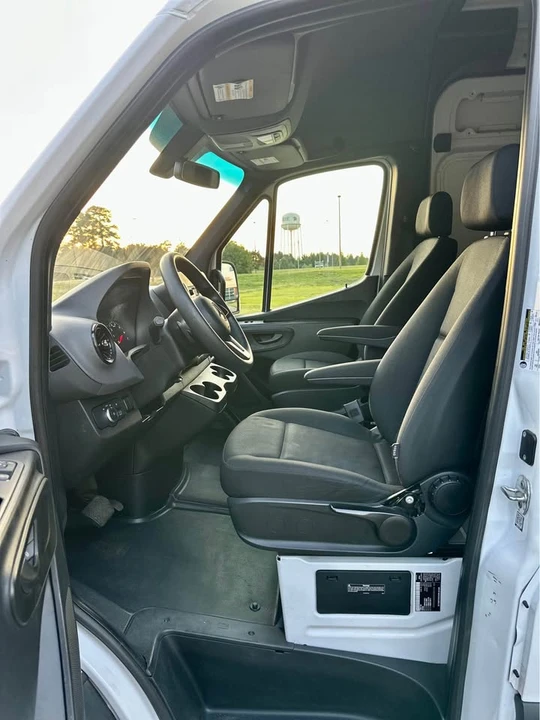 2021 Mercedes-Benz VS30 Sprinter - Image 9 of 17