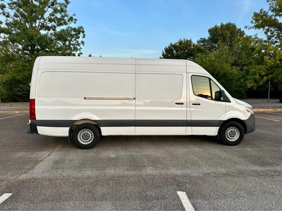 2021 Mercedes-Benz VS30 Sprinter - Image 4 of 17