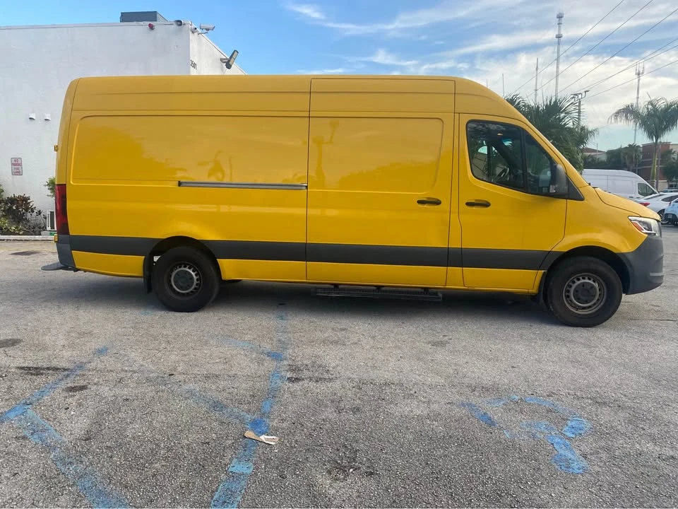 2021 Mercedes-Benz VS30 Sprinter - Image 4 of 13