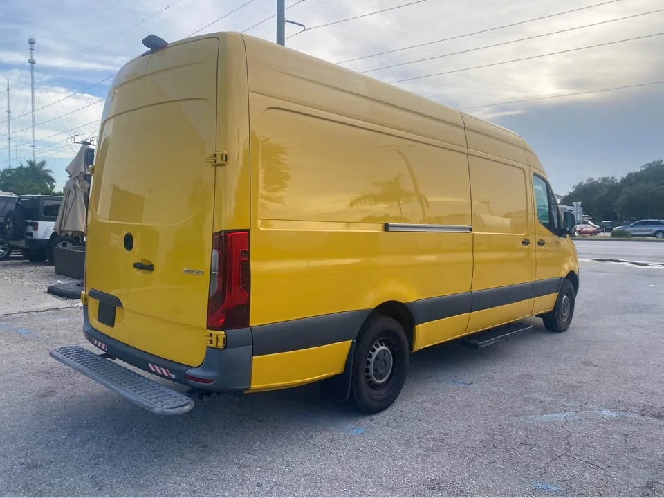 2021 Mercedes-Benz VS30 Sprinter - Image 5 of 13