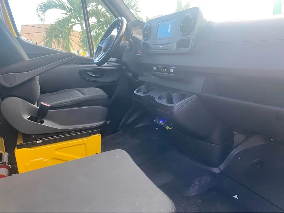 2021 Mercedes-Benz VS30 Sprinter - Image 12 of 13