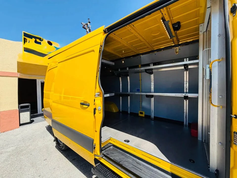 2021 Mercedes-Benz VS30 Sprinter - Image 7 of 12
