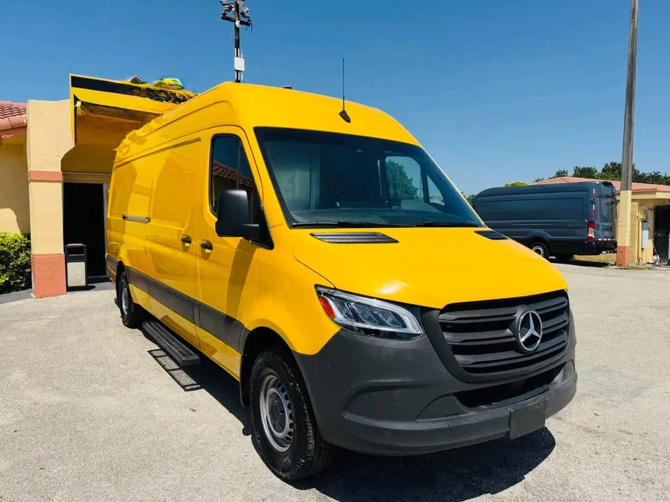 2021 Mercedes-Benz VS30 Sprinter - Image 8 of 12