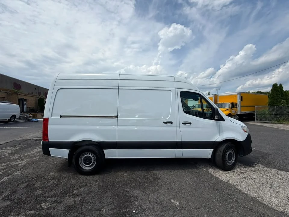 2021 Mercedes-Benz VS30 Sprinter - Image 6 of 14