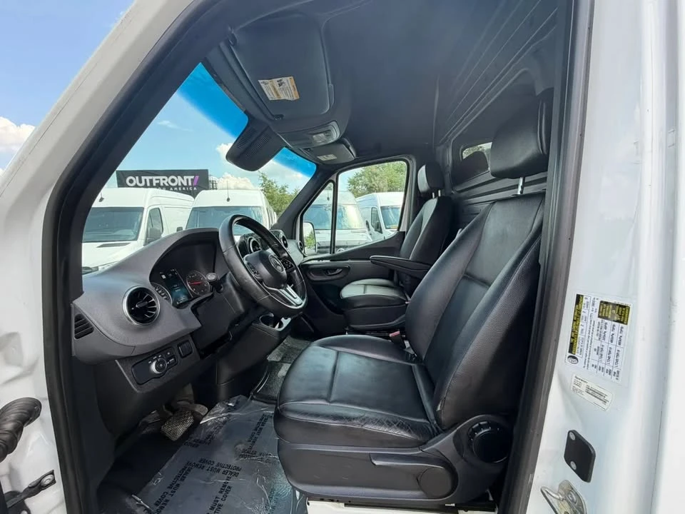 2021 Mercedes-Benz VS30 Sprinter - Image 11 of 14