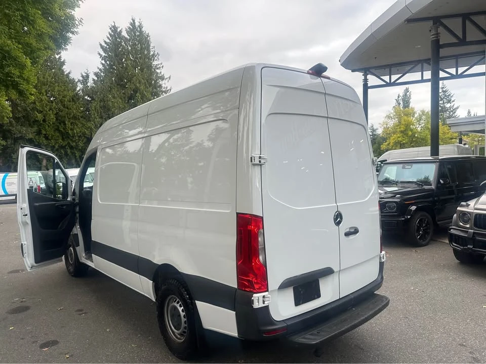 2021 Mercedes-Benz VS30 Sprinter - Image 4 of 16