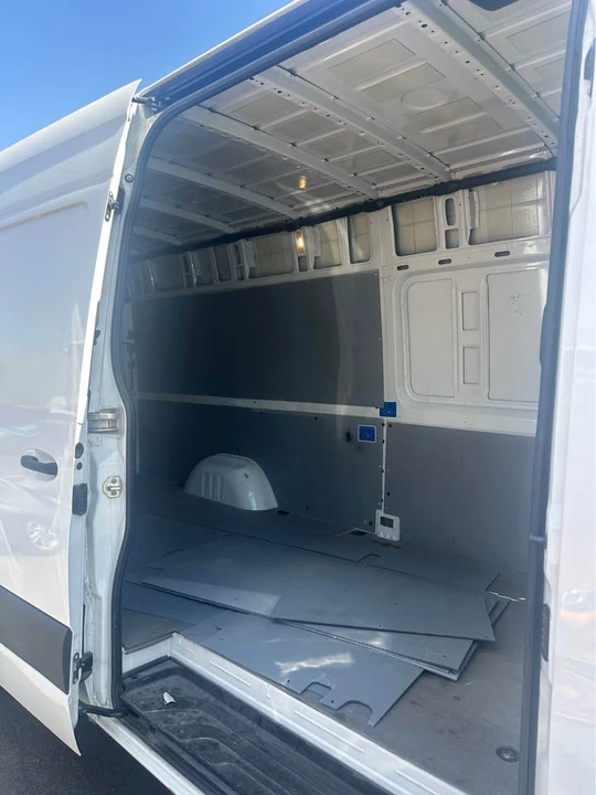 2021 Mercedes-Benz VS30 Sprinter - Image 14 of 16